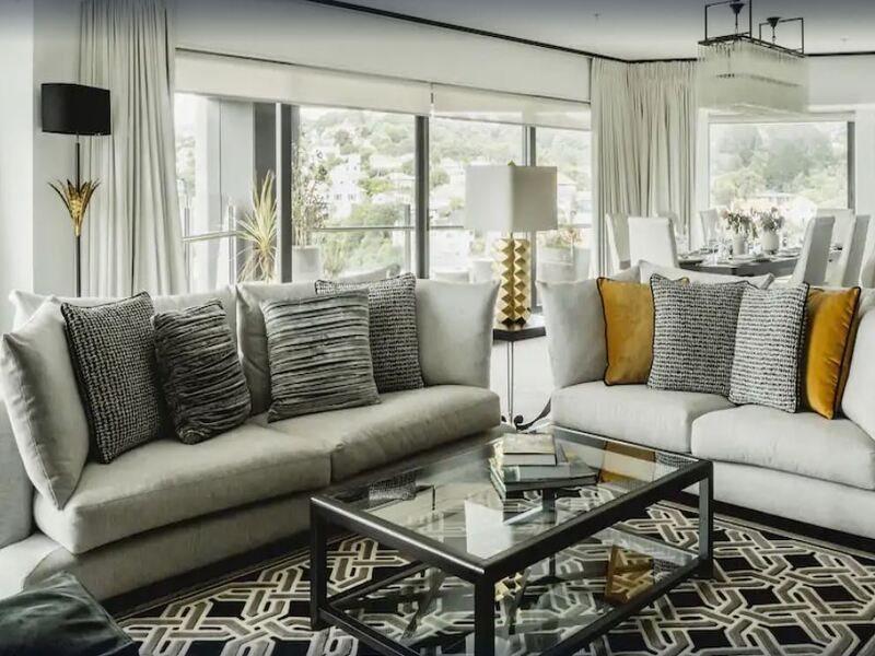 Bolton Hotel Wellington Exteriér fotografie A living room