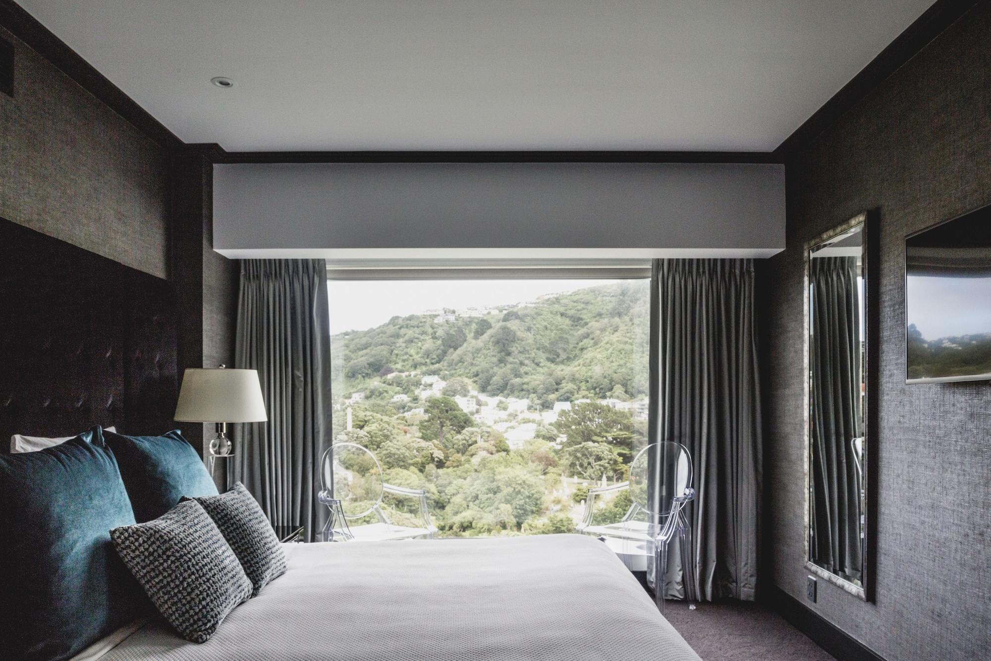 Bolton Hotel Wellington Exteriér fotografie A bedroom at the hotel