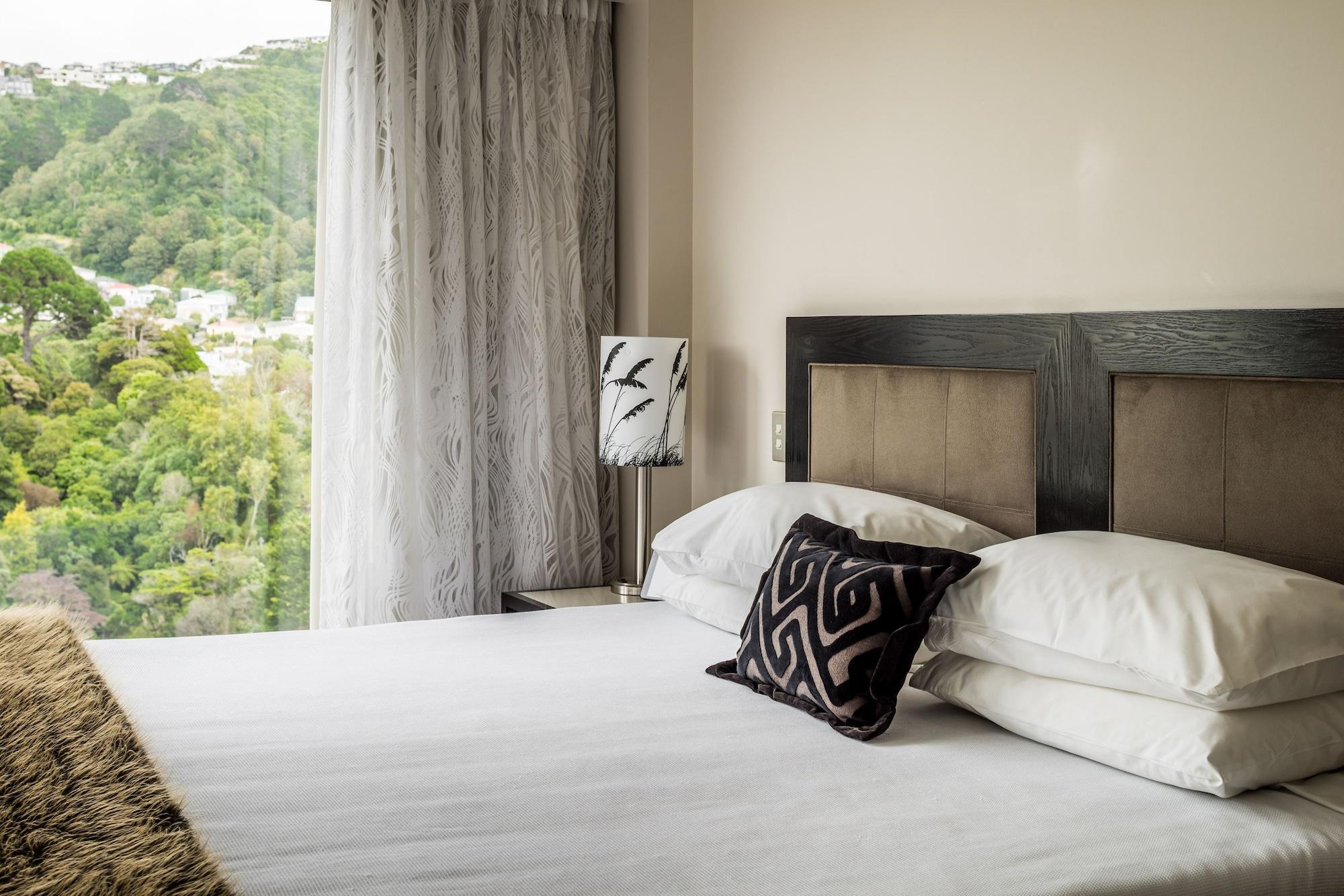 Bolton Hotel Wellington Exteriér fotografie A bedroom at the hotel